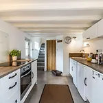 Owl's Nest Holiday home Stearsby